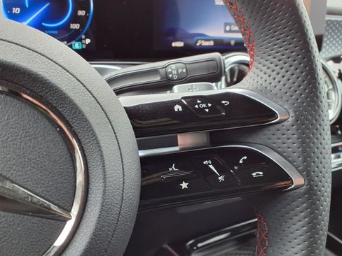 New 2024 Mercedes-Benz EQB 300 4MATIC image 20