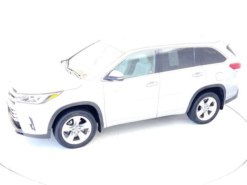 Certified 2019 Toyota Highlander Limited image 15
