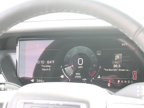 New 2025 GMC Acadia Elevation w/ Elevation Premium Package image 21