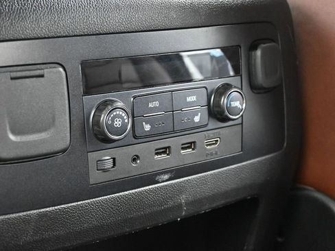 Used 2020 Chevrolet Tahoe Premier w/ Premier Plus Edition image 20