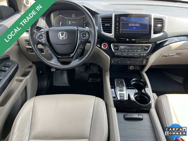 Used 2017 Honda Pilot Touring image 14