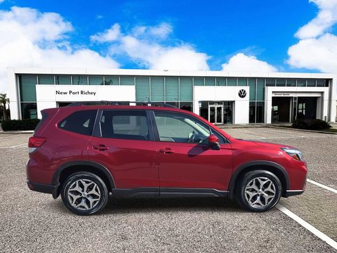 Used 2021 Subaru Forester Premium w/ Popular Package #1 image 9