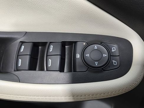 Used 2024 Buick Encore GX Sport Touring image 28