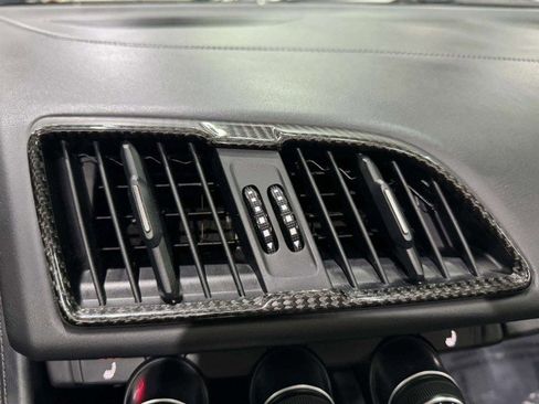 Used 2017 Audi R8 V10 w/ Carbon Exterior Package image 29