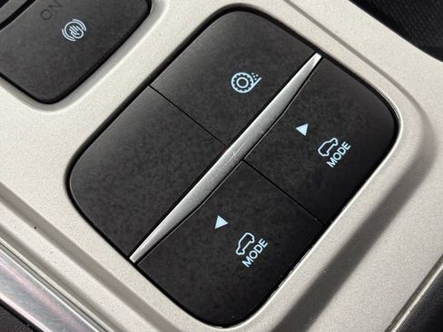 Used 2023 Ford Explorer XLT w/ Equipment Group 202A image 38