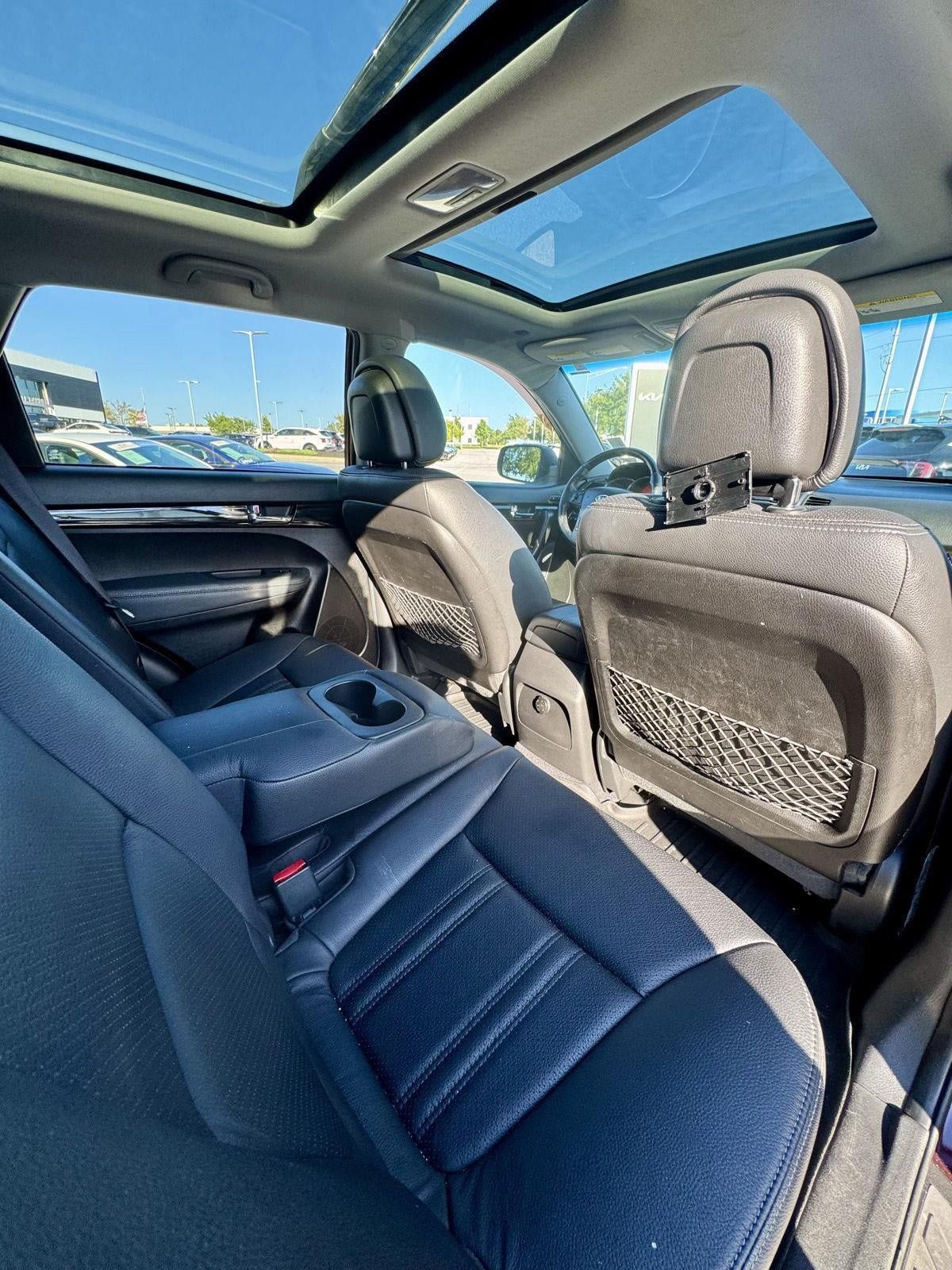 Used 2013 Kia Sorento SX w/ SX Premium Pkg AWD/4WD image 13