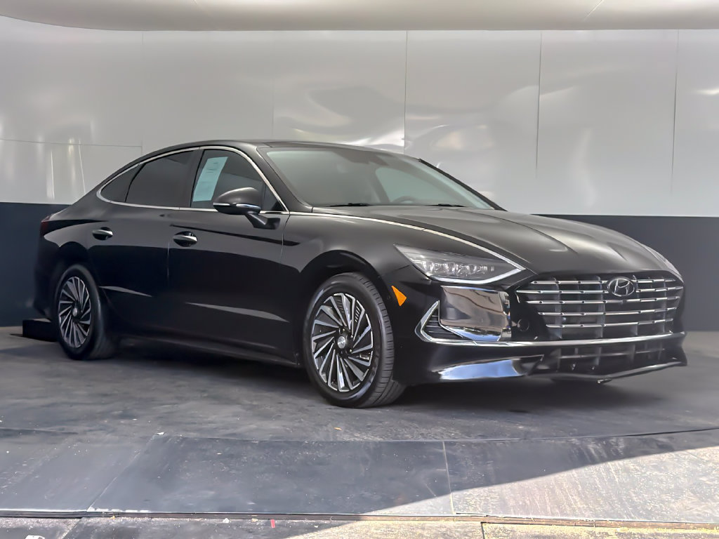 Used 2023 Hyundai Sonata Limited w/ Cargo Package FWD image 1