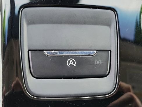 Certified 2020 Ford Edge SEL image 18