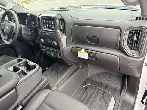 New 2026 Chevrolet Silverado 1500 Custom RWD image 12