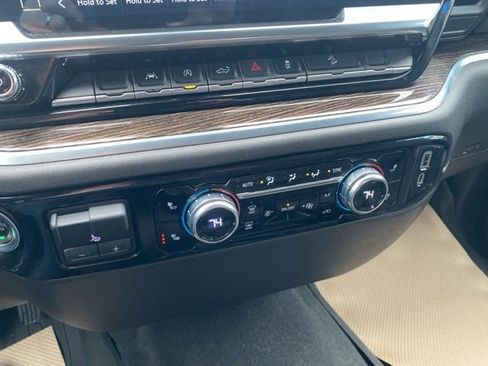 Used 2022 GMC Sierra 1500 Elevation w/ X31 Off-Road Package image 15