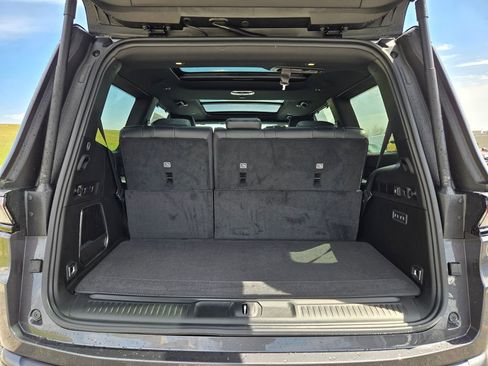 New 2026 Jeep Grand Wagoneer Limited AWD/4WD image 33