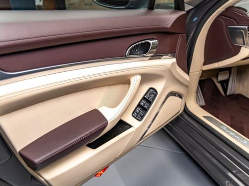 Used 2016 Porsche Panamera Turbo S image 37