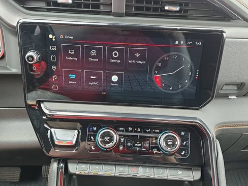 Certified 2023 GMC Sierra 1500 AT4 w/ AT4 Preferred Package AWD/4WD image 23