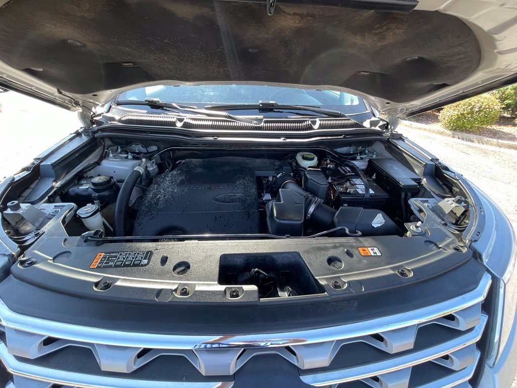 Used 2017 Ford Explorer Limited FWD image 32