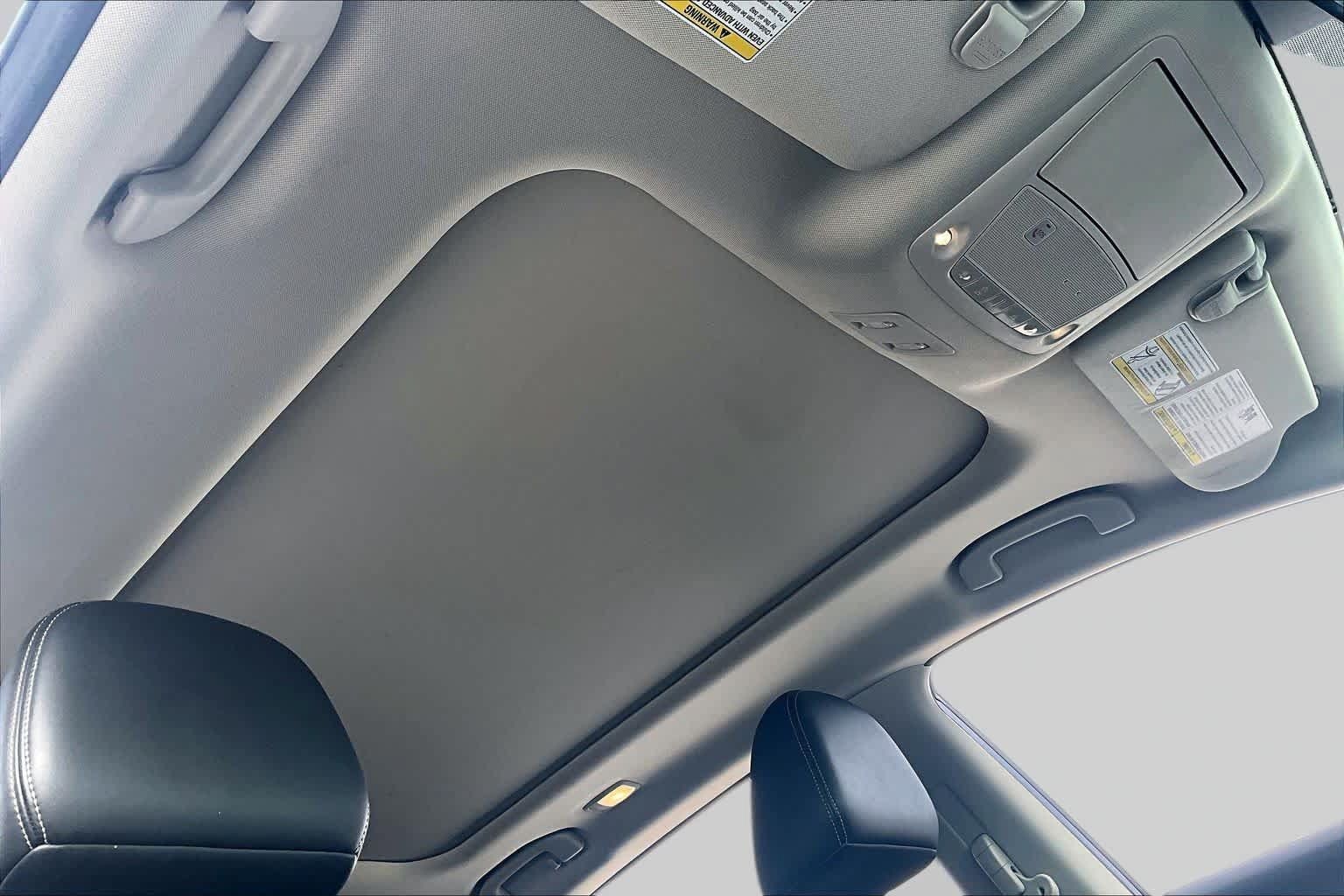 Used 2019 Nissan Murano Platinum w/ Cargo Package FWD image 14