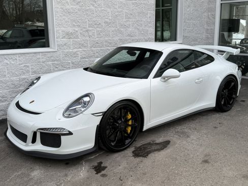 Used 2014 Porsche 911 GT3 image 2