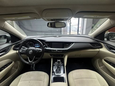 Used 2018 Buick Regal Preferred w/ Sights and Sounds Package FWD image 21