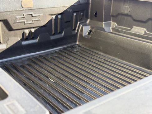 Used 2024 Chevrolet Colorado Z71 w/ Z71 Convenience Package 2 image 8