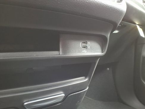 New 2026 Chrysler Voyager LX FWD image 19