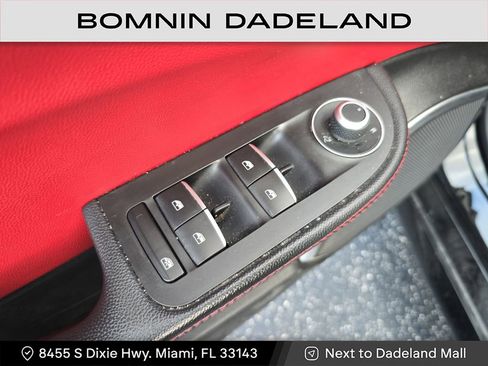 Used 2019 Alfa Romeo Giulia w/ Quick Order Package 22K Sport image 13