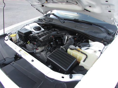 Used 2010 Dodge Challenger SE image 27