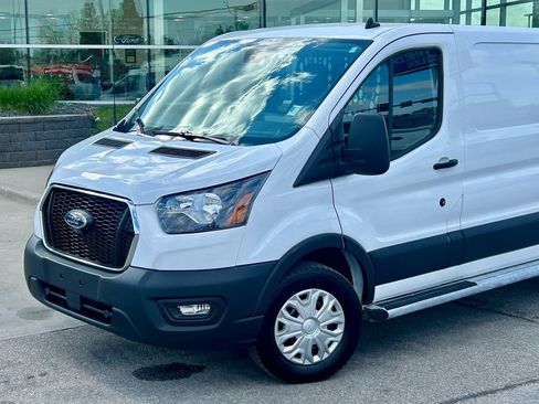 Certified 2025 Ford Transit 250 Low Roof w/ Exterior Upgrade Package RWD image 2