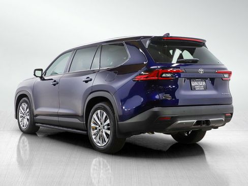 Used 2026 Toyota Grand Highlander Platinum image 3