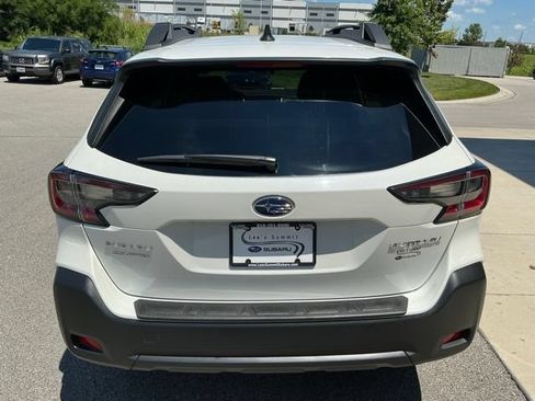 Used 2024 Subaru Outback Premium w/ Popular Package #1A AWD/4WD image 3