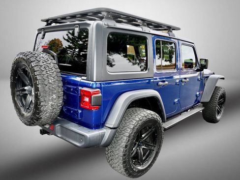 Used 2019 Jeep Wrangler Unlimited Rubicon w/ Cold Weather Group image 7