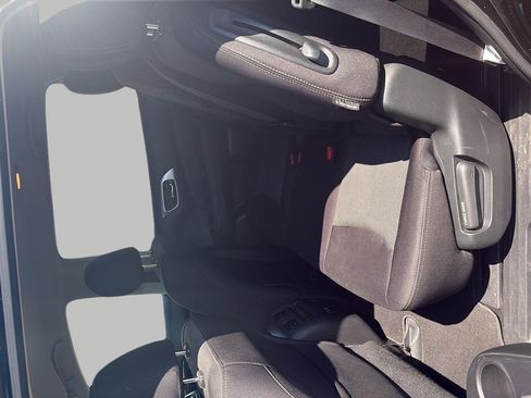 Used 2019 Nissan Pathfinder SV AWD/4WD image 15