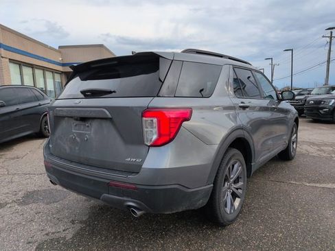 Certified 2024 Ford Explorer XLT w/ Equipment Group 202A AWD/4WD image 5