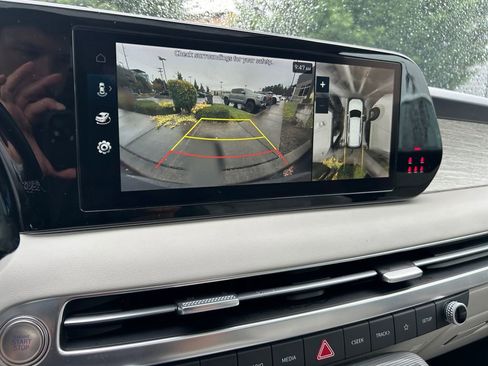 Used 2023 Hyundai Palisade Calligraphy image 19