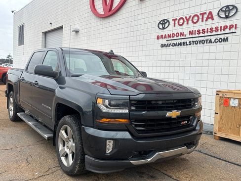 Used 2017 Chevrolet Silverado 1500 LT w/ All Star Edition image 3