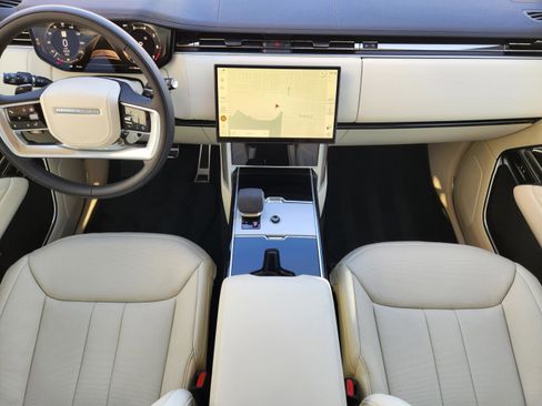 New 2026 Land Rover Range Rover Long Wheelbase SE image 26