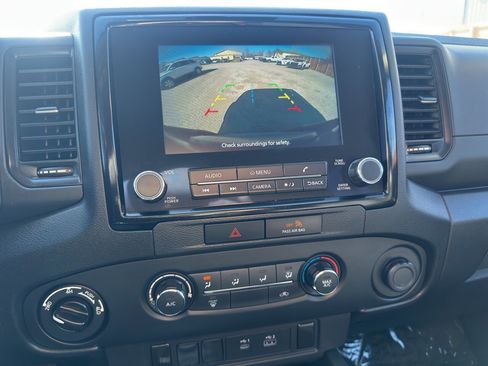 Used 2022 Nissan Frontier S image 15