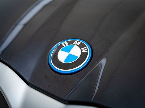 Used 2024 BMW i5 M60 w/ Premium Package image 3