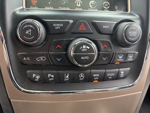 Used 2017 Jeep Grand Cherokee Limited w/ Luxury Group II AWD/4WD image 23