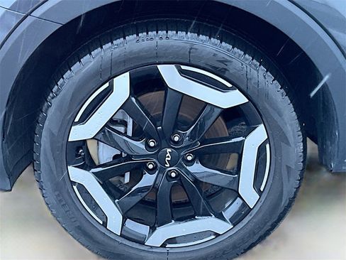 Used 2023 Kia Telluride S image 33