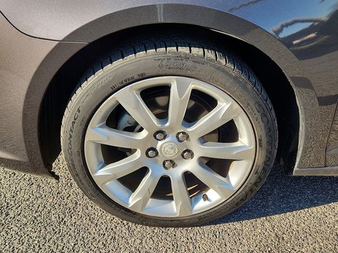 Used 2013 Buick LaCrosse Touring image 8