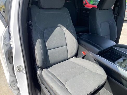 Used 2023 RAM 1500 Big Horn AWD/4WD image 34