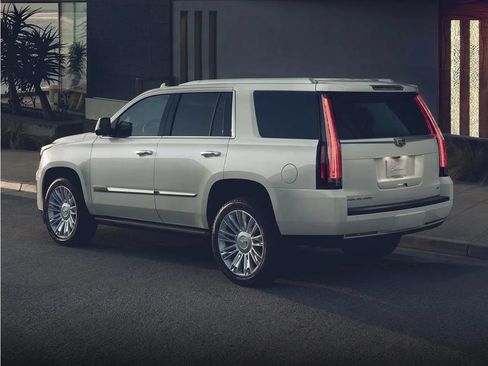 Used 2019 Cadillac Escalade Premium Luxury w/ Escalade Sport Edition AWD/4WD image 1