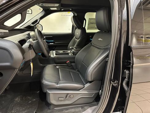New 2027 Ford Expedition Max Platinum w/ Stealth Performance Package AWD/4WD image 8
