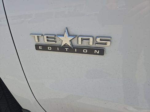 Used 2020 Chevrolet Silverado 1500 LTZ AWD/4WD image 12
