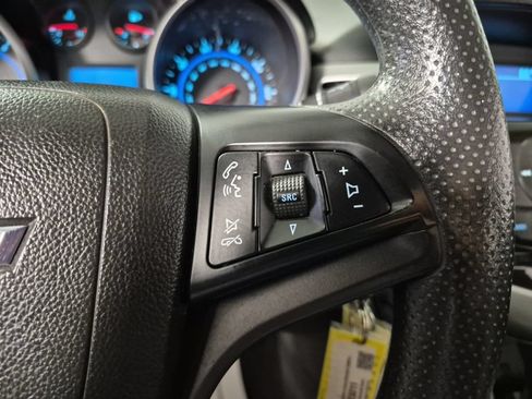 Used 2012 Chevrolet Cruze LS w/ Connectivity Package FWD image 9