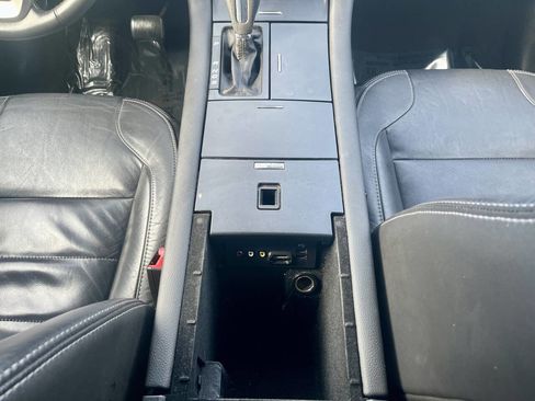 Used 2013 Ford Taurus SEL image 15