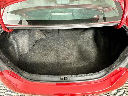 Used 2016 Toyota Corolla LE FWD image 27