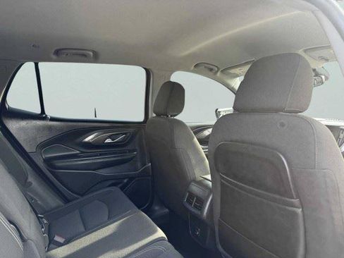 Used 2024 GMC Terrain SLE FWD image 45
