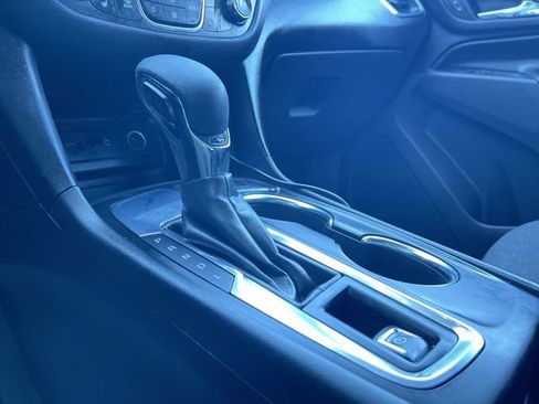 Certified 2024 Chevrolet Equinox LT w/ LPO, Floor Liner Package image 16