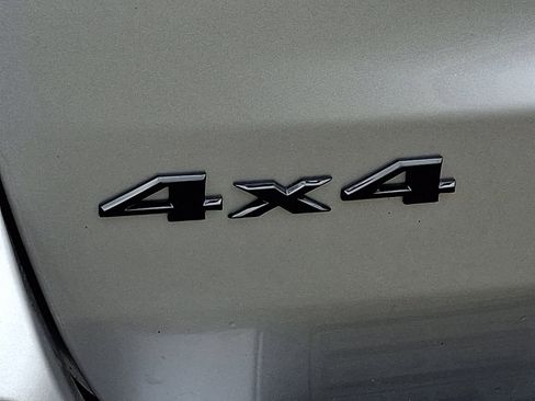 Used 2020 Jeep Grand Cherokee Altitude AWD/4WD image 29