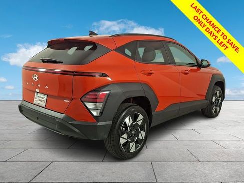Certified 2025 Hyundai Kona SEL AWD/4WD image 8